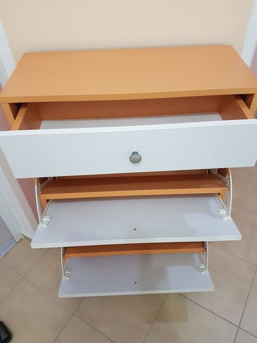 Мебели за спалня