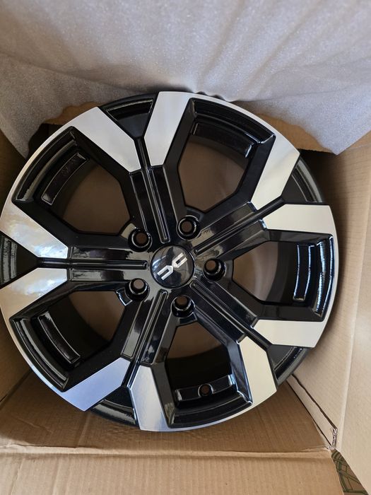 Jante de aliaj pentru dacia duster pe 16 marca rc wheels  model  514
