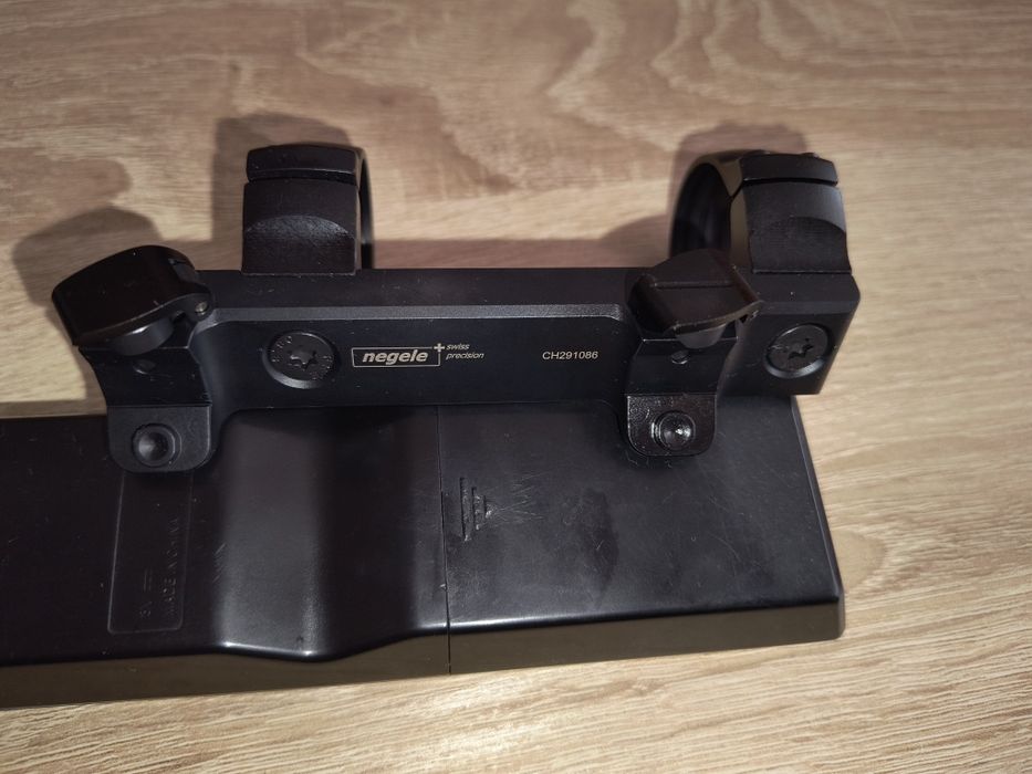 Prindere/montură Blaser R8/R93 nouă cu inele de 30mm sau șină