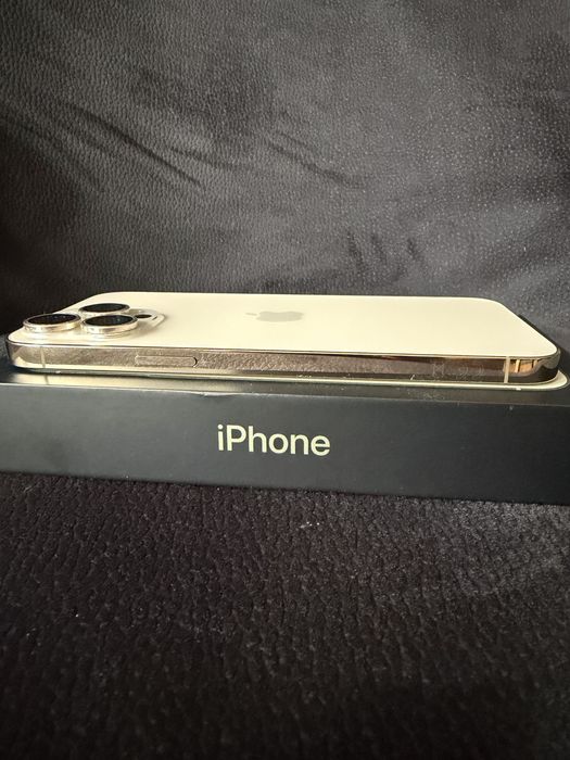 Продавам iPhone 13 Pro Max 256 GB