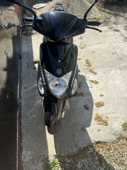 Vand Urgent scuter