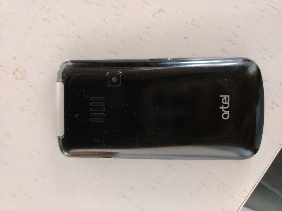 3 кнопочных телефона (для запчастей)