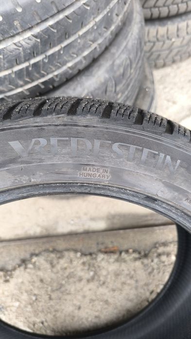Всесезонни гуми Vredestein 235/45/18 DOT 23