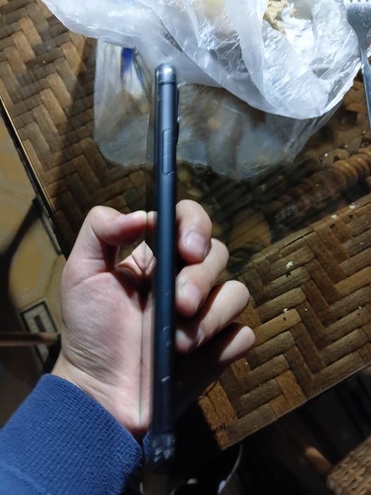 Продам Iphone 11