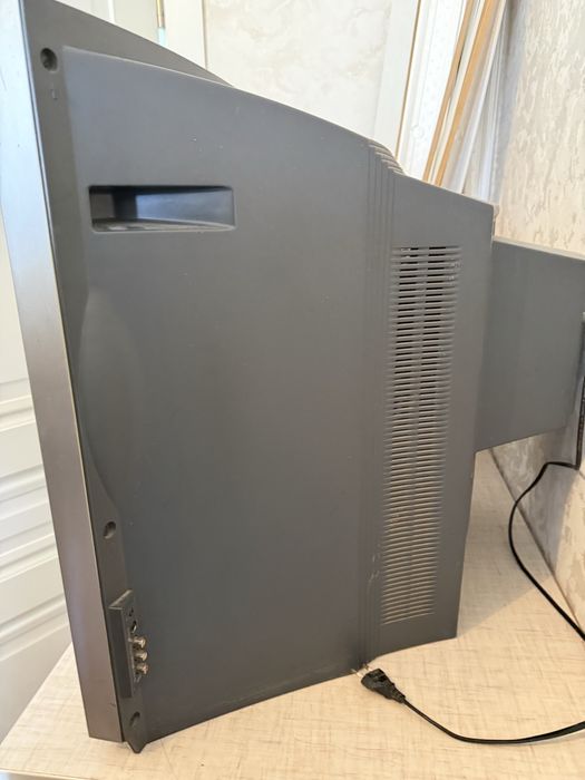 Продам телевизор