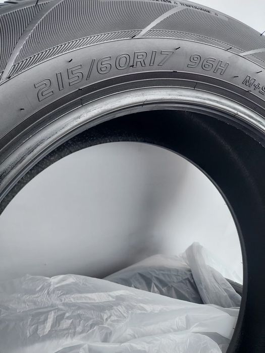Шины   215/60/17
