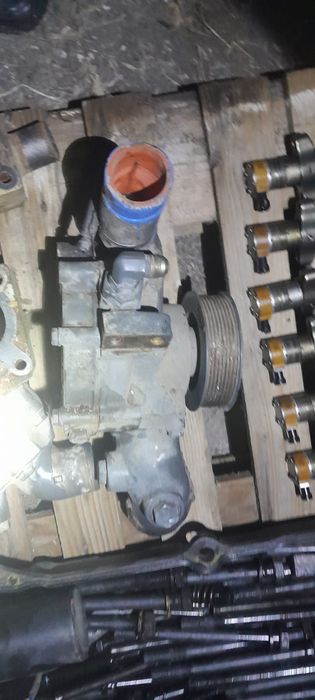 Продам запчасти на двигатель кат
