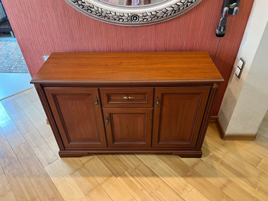 Тумба / Буфет: 131х86 см Kaspi Red