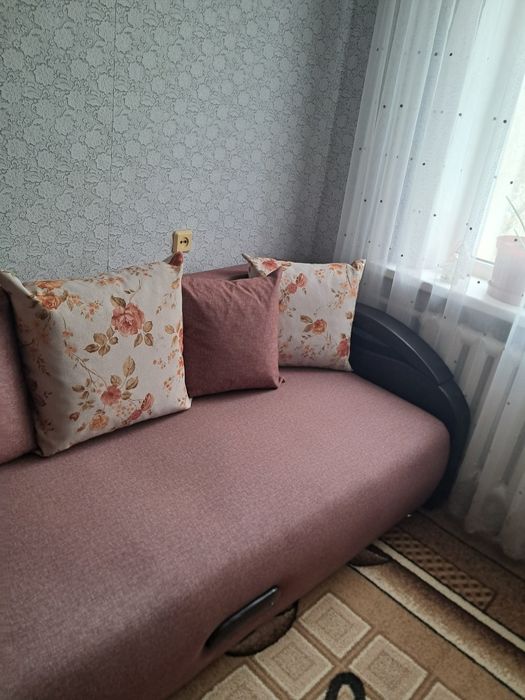 Продам диван для дома