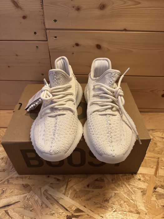 Yeezy Bone 38,40