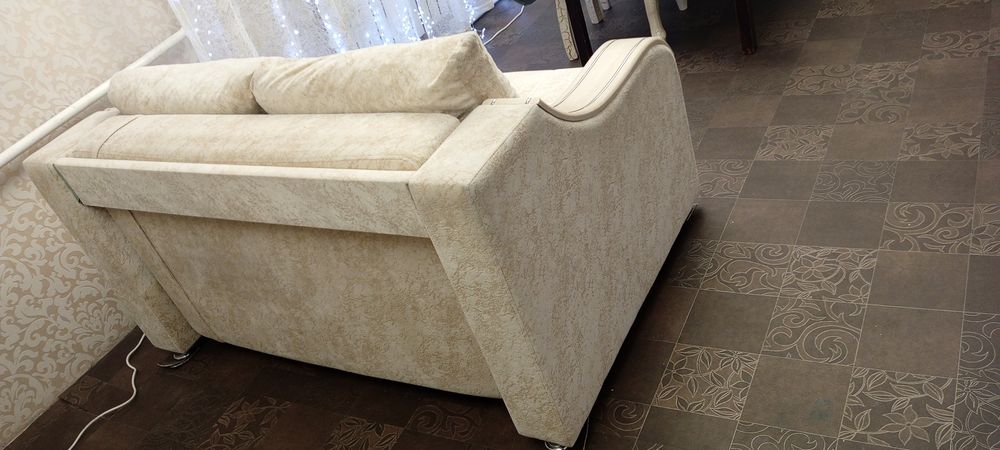 Продам раскладной диванчик, 1.5 м ширина