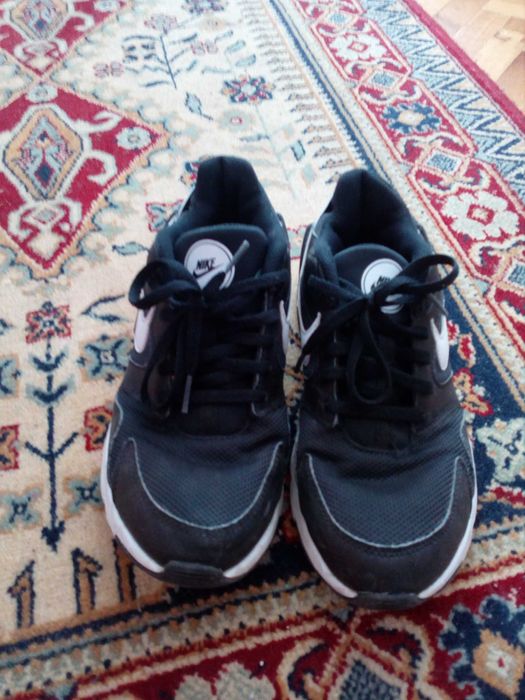 Маратонки за момче Nike