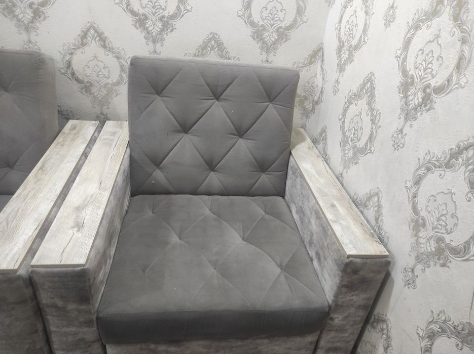 Divan sotiladi Продаётся Диван