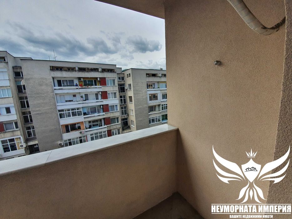 Продава се Тристаен апартамент в Асеновград - 100 кв.м за 1060 €/кв.м - Снимка #2