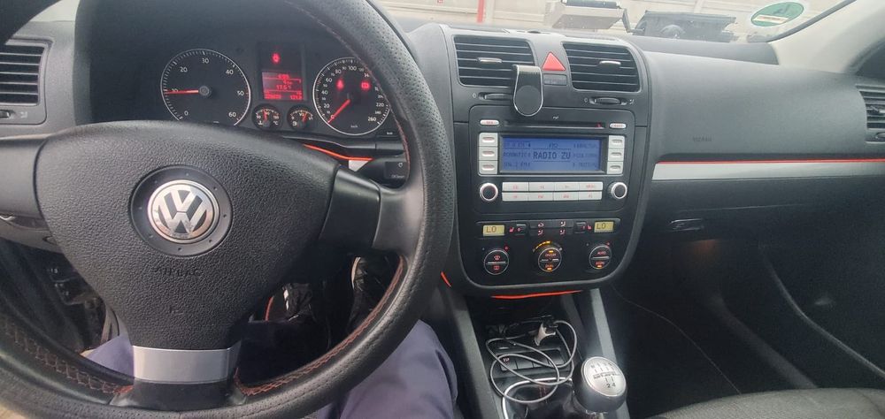 Vand sau schimb Golf 5 GOAL anul 2007