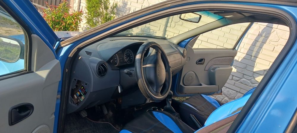 Vând Dacia Logan 1.4 benzina  !