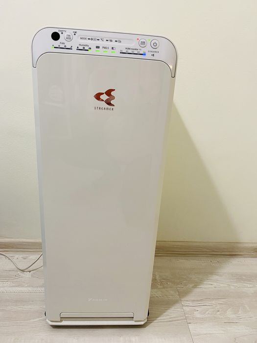 Въздухопречиствател + овлажнител Daikin Streamer MCK55W