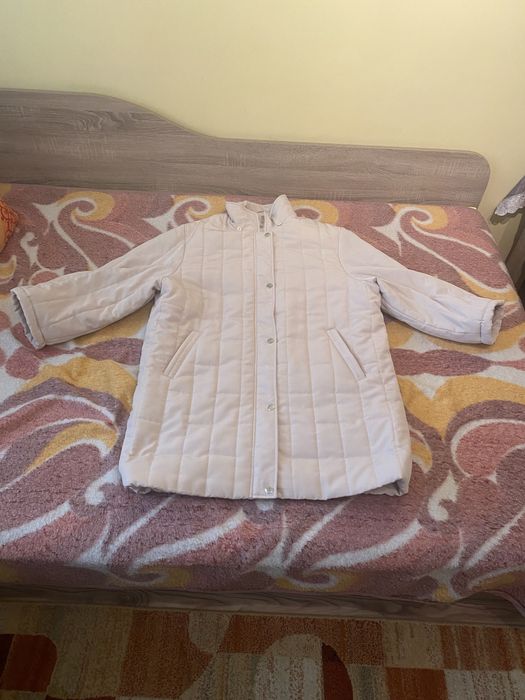 Голямо дамско бяло/бежово Зимно яке 2ХL