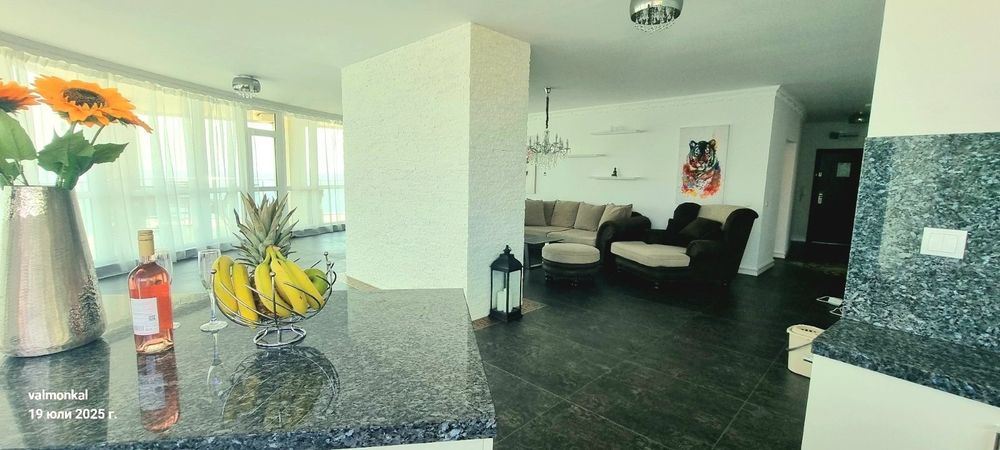 Дава се под наем Тристаен апартамент в Бяла - 232 кв.м за 178.5 € - Снимка #9