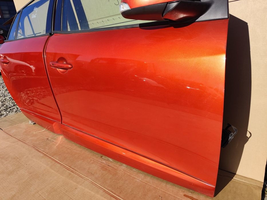 Ușa dreapta fata Renault Megane 3. stânga spate Renault Megane 3 break