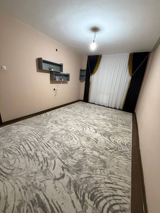 Арендага квартира сергили янги хайот ойида қиз болларга 2х 60кв 400$