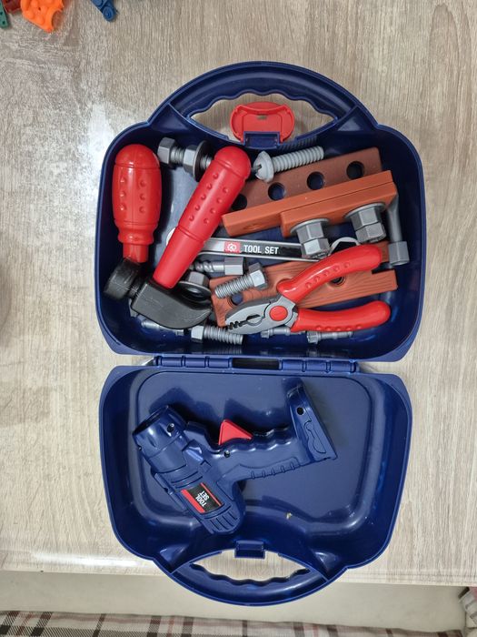 Продам детский набор