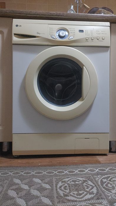 Продаётся стиральная машина б/у