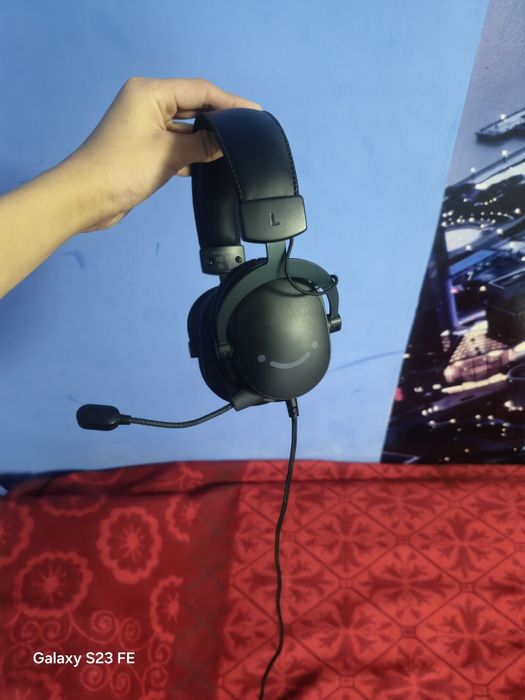 Продам игровые наушники Fifine H9