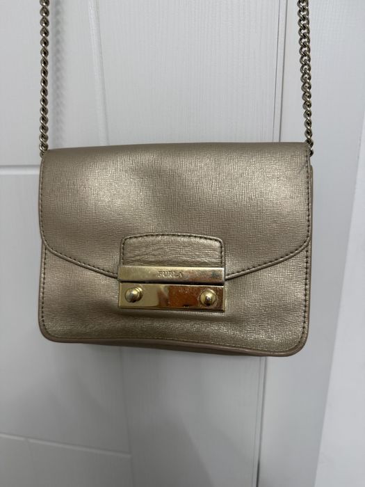 Чанта Furla, модел Metropilitan