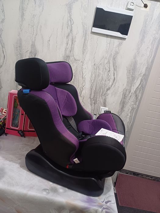 Продаётся фирменный авто кресло