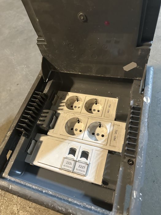 Vand prize pentru pardoseala