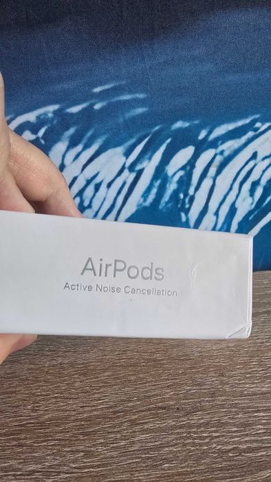 casti airpods 4 , sigilate, anc