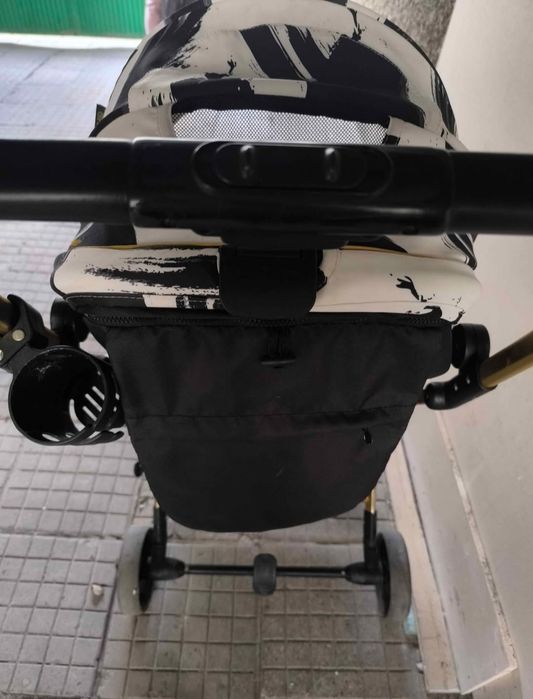 Лятна количка CHIPOLINO TWISTER 360° черна