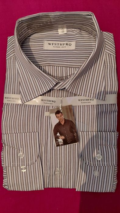 Рубашка мужская  модная.