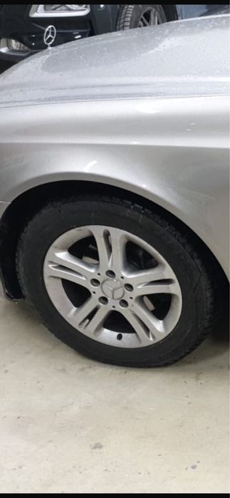 Mercedes Benz E Class w211 - Avantgarde