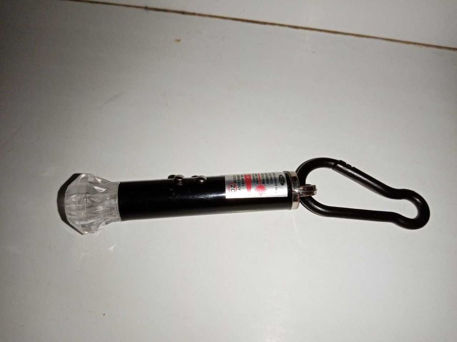 Lazer / Ultrabinafsha va Qizil