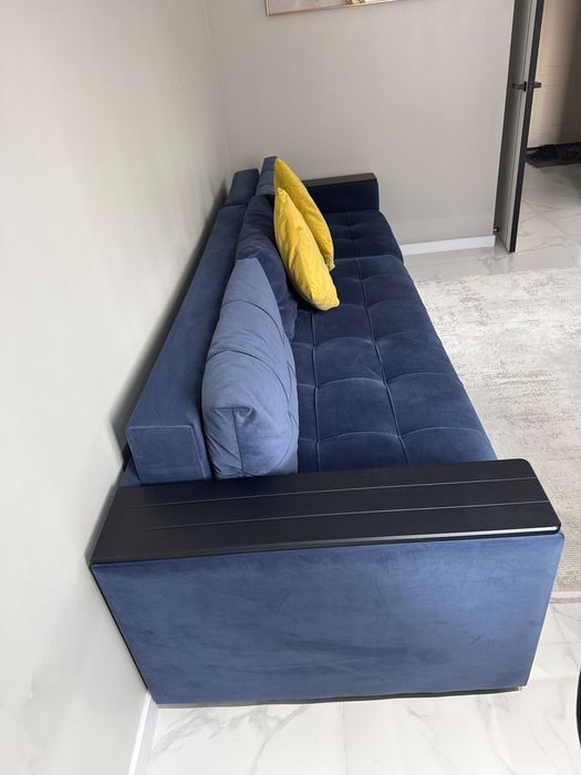 Диван темно синего цвета трансформер.. Срочно! Самовывоз!