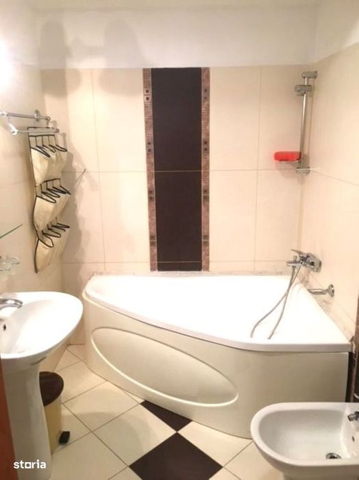 Apartament spatios 3 camere ~ Parter inalt ~ Balcon 8 mp