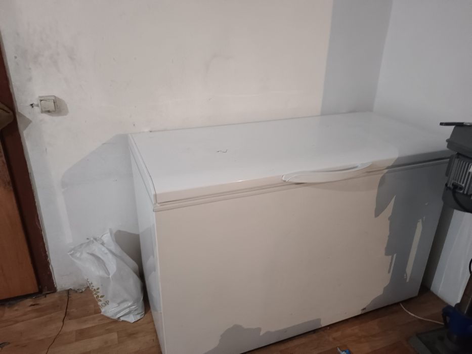 Продам холодильник