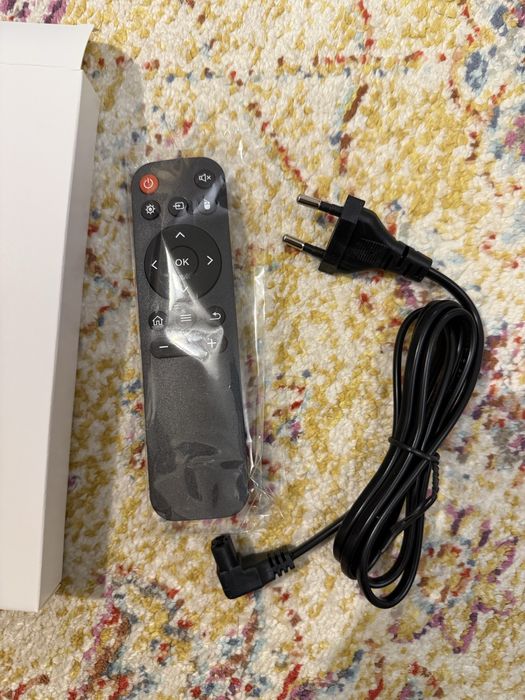 Mini Proiector Inteligent (nou) Magcubic HY320