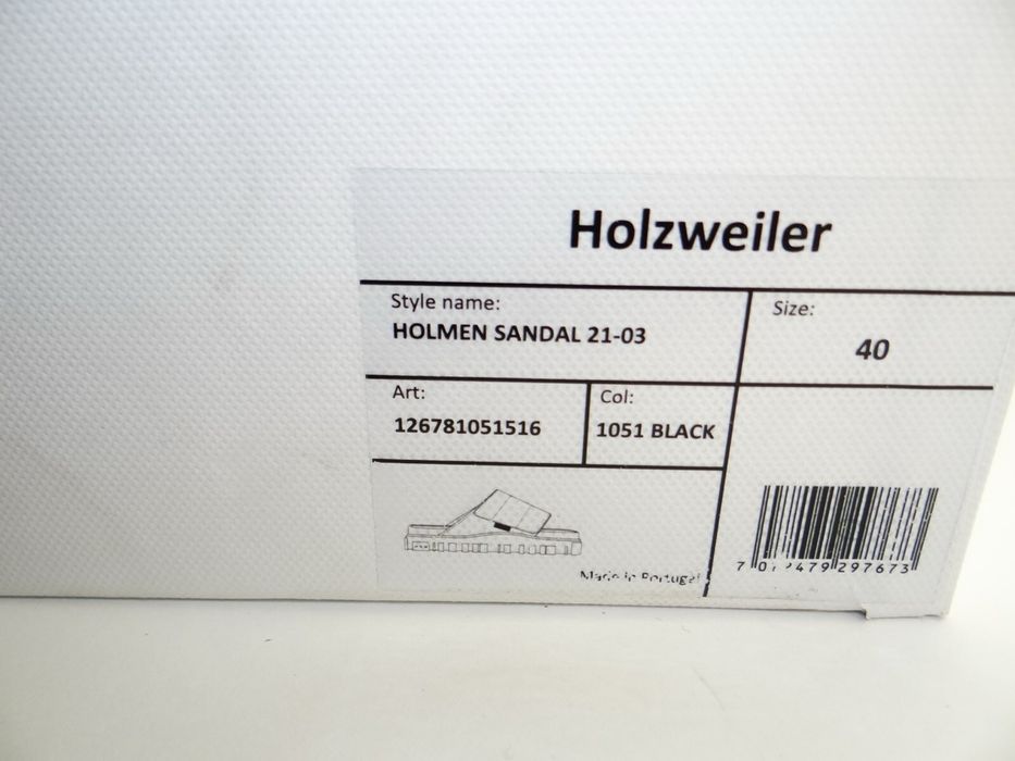 Чехли  Holzweiler