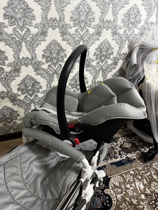 Коляска детская новая