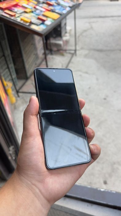 Samsung Z Flip 5