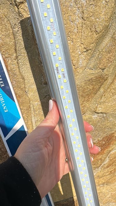 Led neon cu un rand sau doua de led