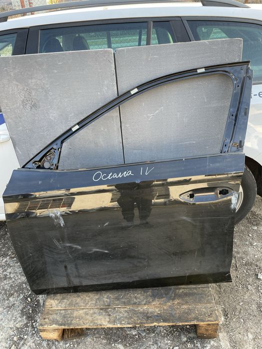 Предна лява врата за Skoda Octavia 4 IV Шкода Октавиа 4  2020г-