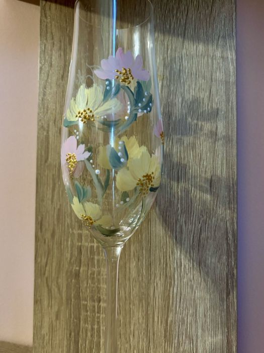 Ръчно рисувани чаши