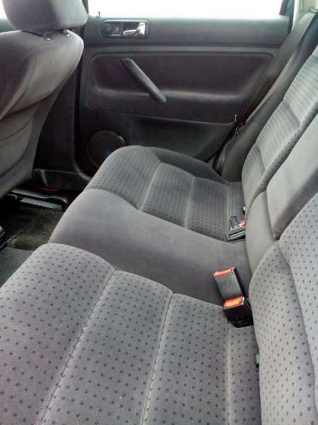 Продавам Фолцваген Пасат 4 / дизел 1.9 .90 к