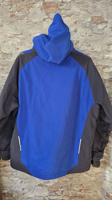 Strauss engelbert, Mascot