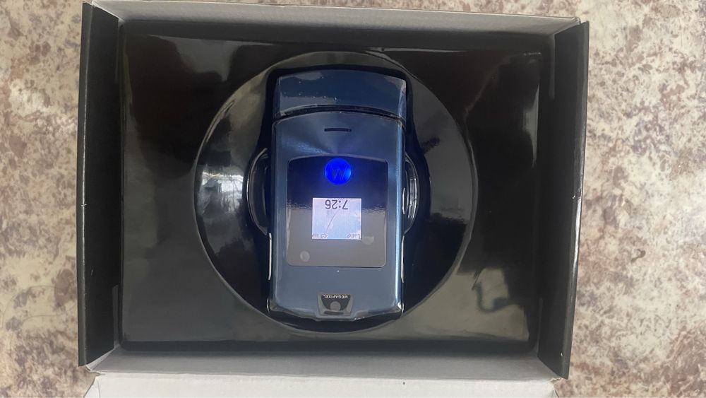 Моторолла V3i