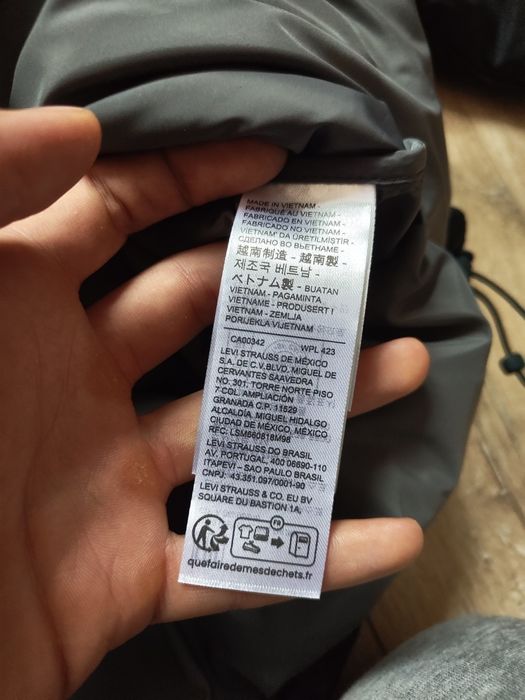 NOUA Geaca puffer puf groasa de iarna pentru bărbați levis neagra xl